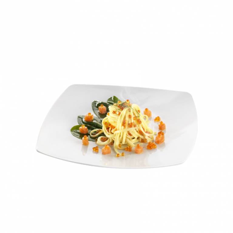 Linguine au saumon et oseille fraîche Linguine au saumon et oseille fraîche