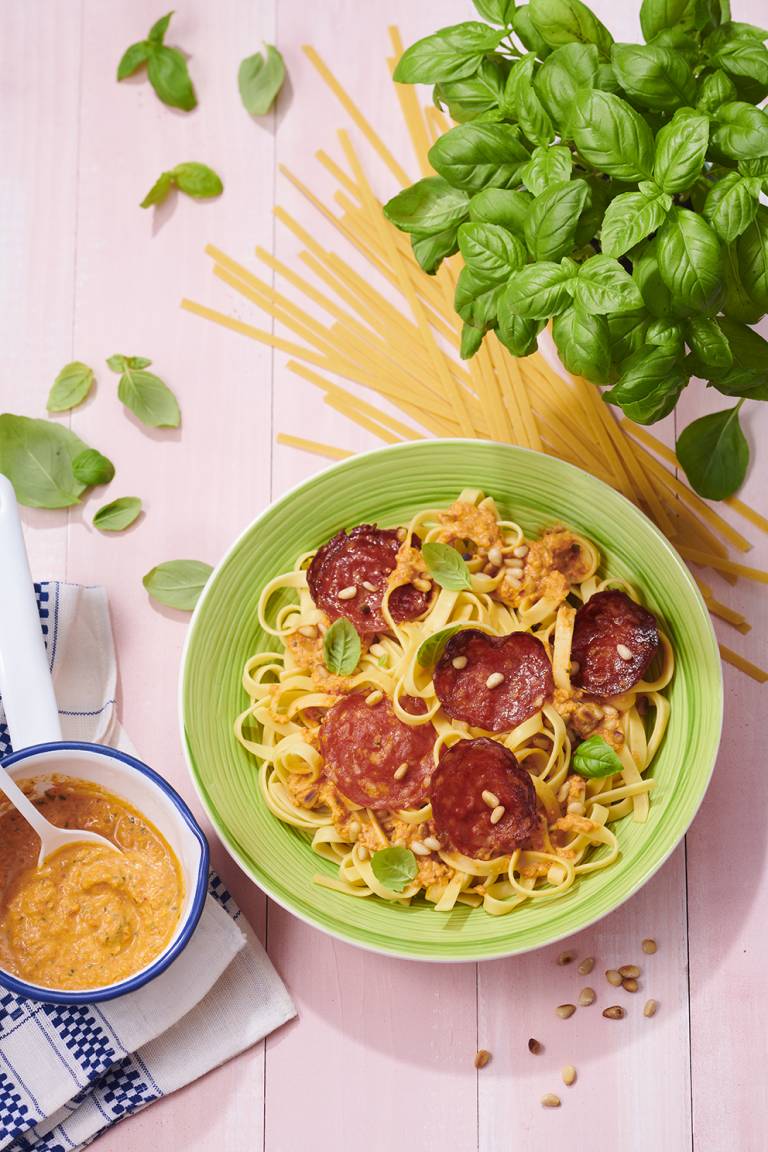 Tagliatelles à la crème de poivrons et chorizo Tagliatelles à la crème de poivrons et chorizo