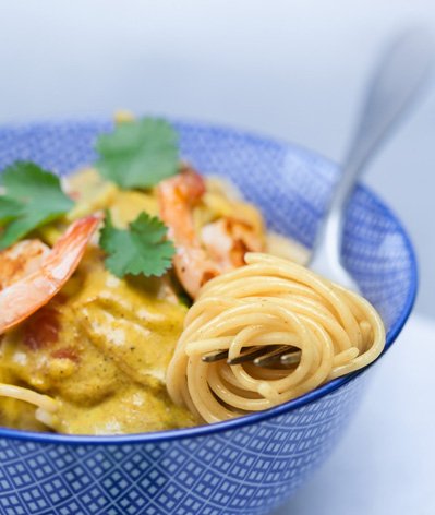 Spaghetti aux crevettes et curry